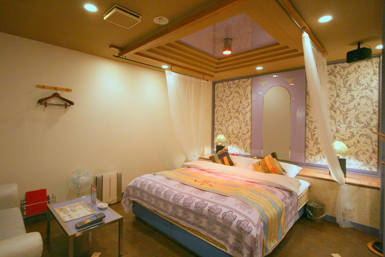 オーラリゾート四條畷 (Adults Only) Hotel Shijonawate Bagian luar foto